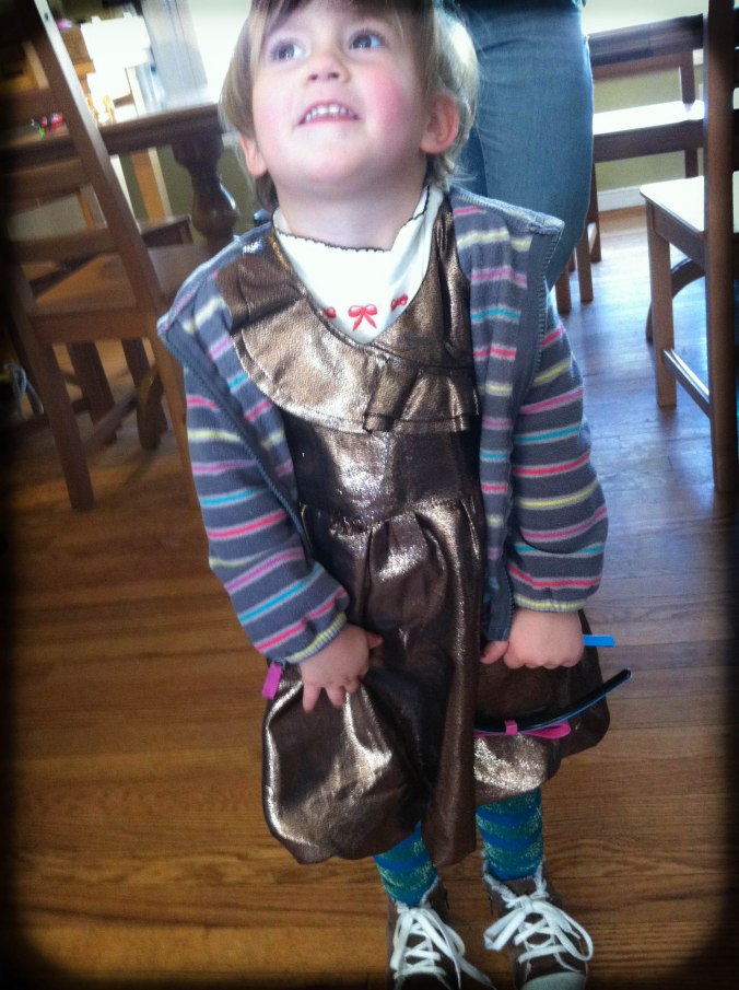 I grabbed my phone camera to capture this amazing outfit, hand-picked by Betty herself.